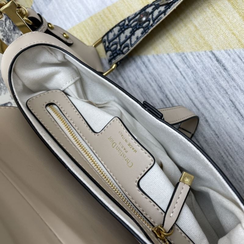 Christian Dior Saddle bag